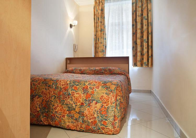 Marciano Hotel Gare Du Nord Париж Екстериор снимка